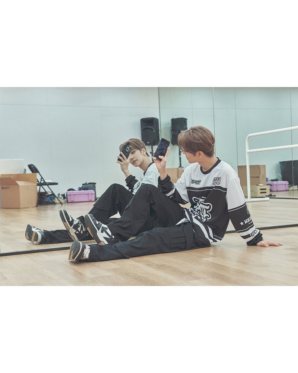 ald1plus's tweet image. [INSTAGRAM] 251029

ALD1 Instagram Update (1/2) 🌟

“[ALD1og] WEDNESDAY : Bonding”

#ALPHADRIVEONE #ALD1 #알파드라이브원 @ALD1_official