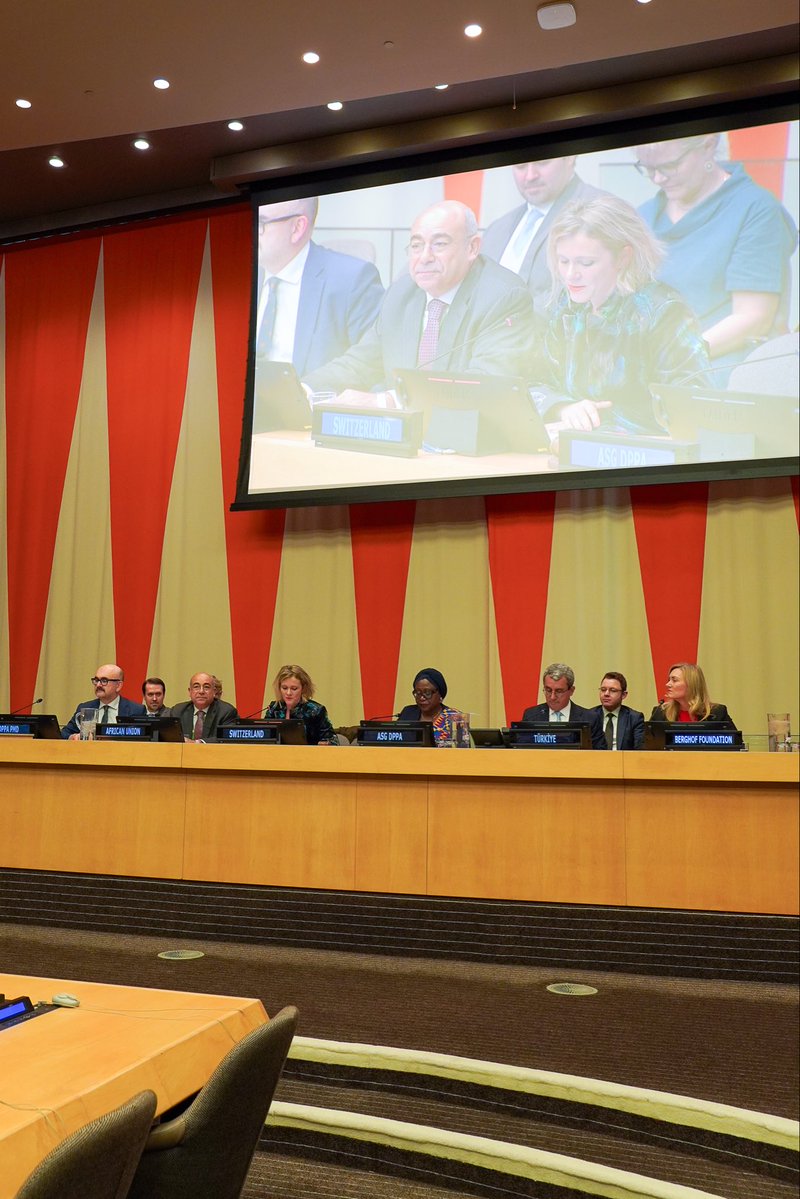 Yesterday, Switzerland joined partners to mark the 1st anniversary of the #UNSG’s #CommonPledge on Women’s Participation in Peace Processes, reaffirming that women mediators and negotiators must become the norm, not the exception, to shape transformative, inclusive peace.