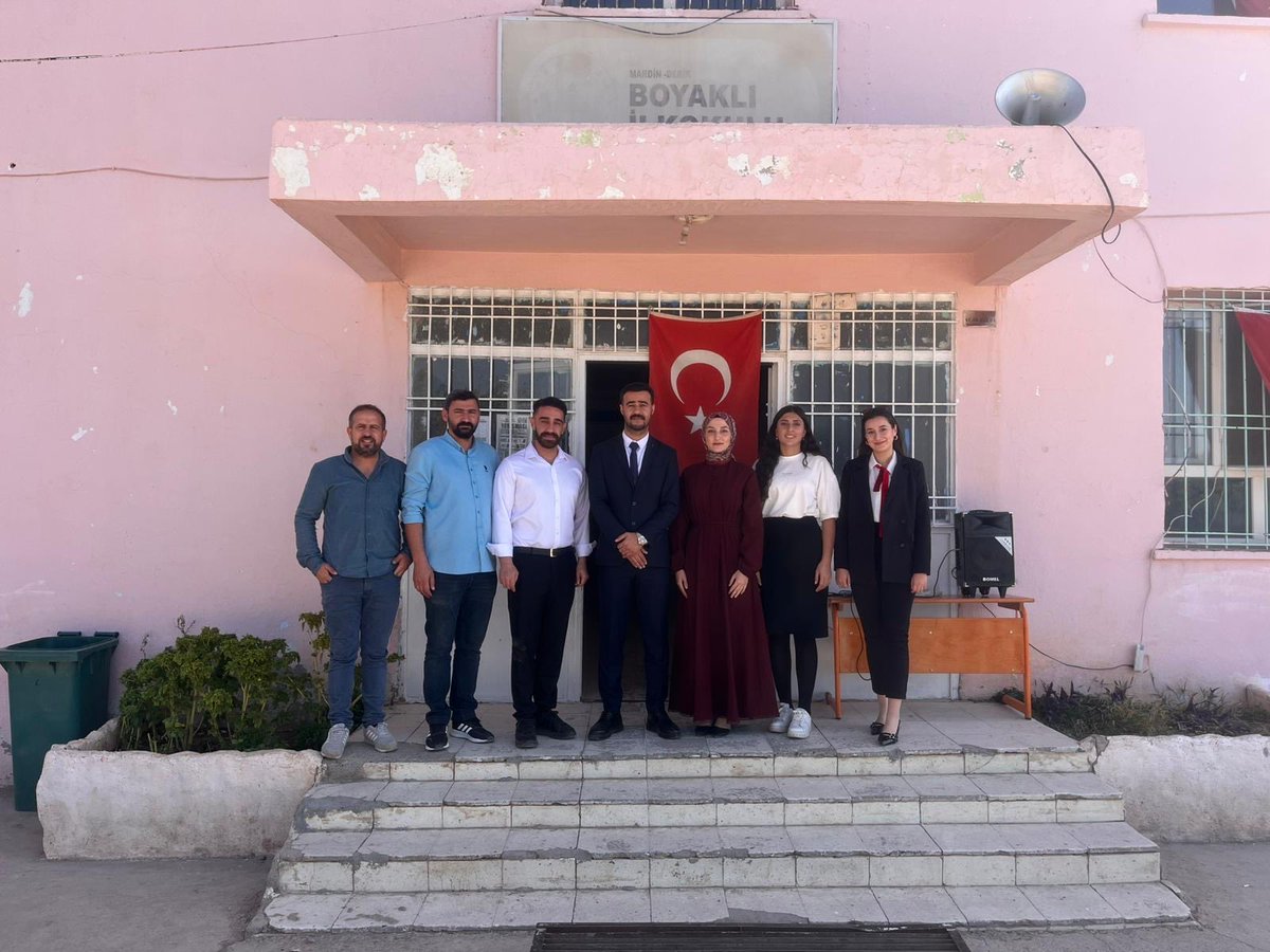 Mustafa Kemal Atatürk'ün önderliğinde ilan edilen Cumhuriyetimizin ilanının 102. Yılını büyük bir coşkuyla kutladık.Cumhuriyet, geleceğimizin ve özgürlüğümüzün güvencesidir. Kutlu olsun!
<a href="/tcmeb/">Millî Eğitim Bakanlığı</a>
@Yusuf_Tekin
<a href="/mardinilmem/">Mardin İl Millî Eğitim Müdürlüğü</a>
<a href="/ali_eyyupkoca/">Ali Eyyupkoca</a>
<a href="/SuleymnAKIN/">Süleyman AKIN🇹🇷</a> 
<a href="/makdag47/">Makdag</a>
<a href="/klcengiz/">cengiz kılıç</a>
<a href="/derikmem47/">Mardin/Derik İlçe Millî Eğitim Müdürlüğü🟢🇹🇷</a>