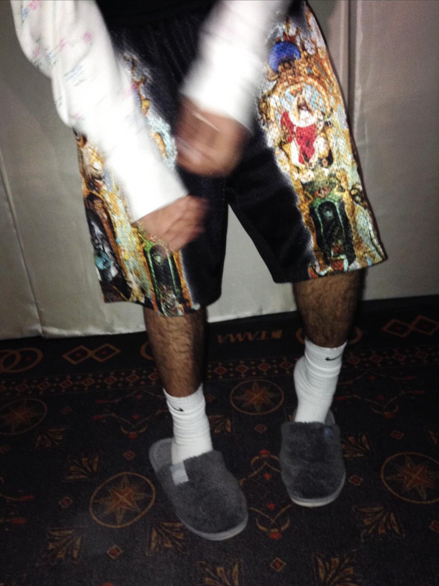 Fakemink in the Supreme x Michael Jackson Dangerous Mesh Short 🔥