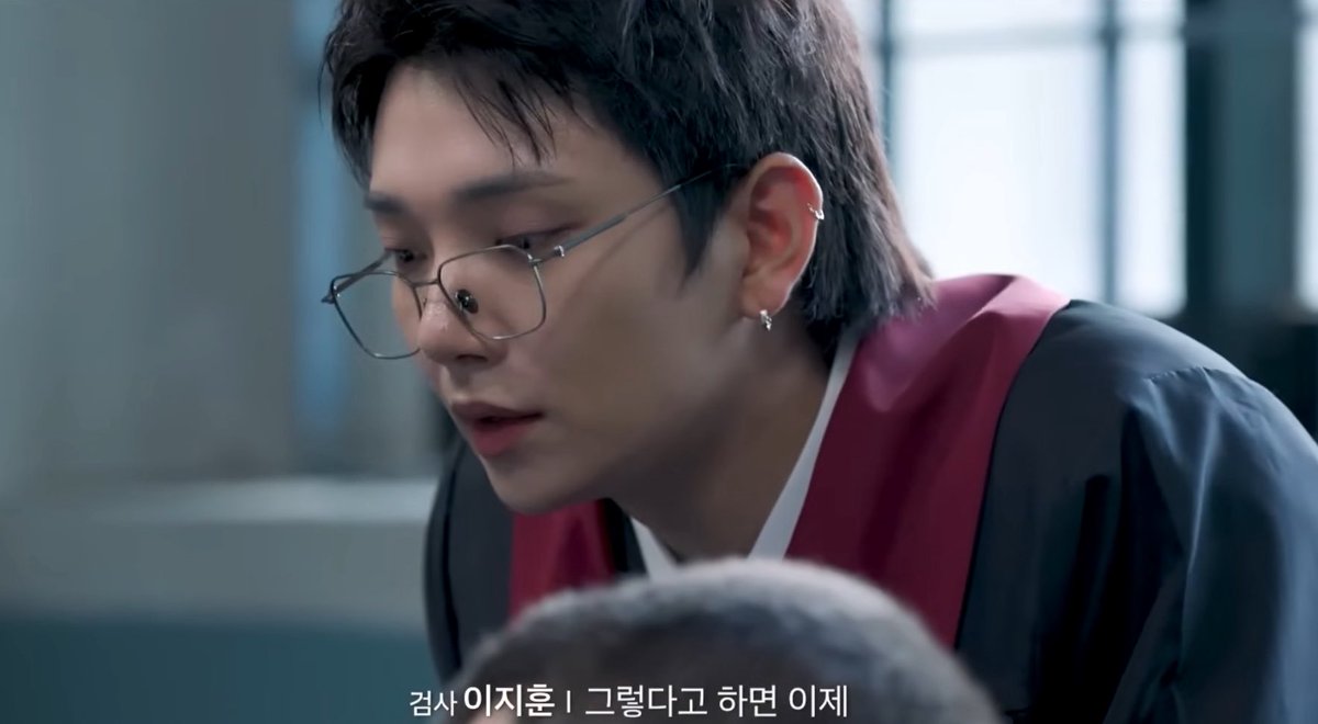 hjszones's tweet image. need him to defend me