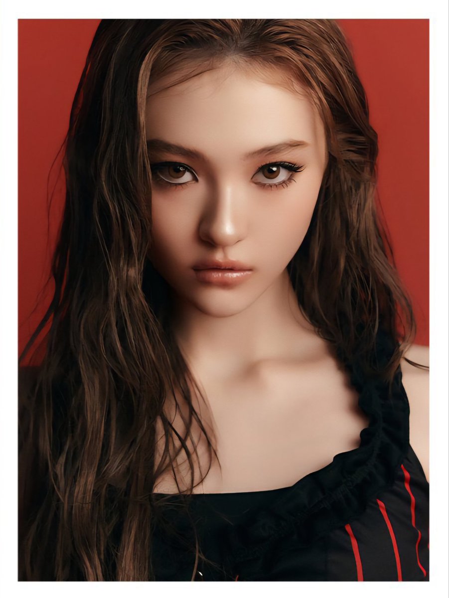 eclla's tweet image. Lethal face, check. 🕰 ✒ Tick, tock, tick, it's time to remind you again: the show of 𝗺𝗼𝗱𝗲𝗹-𝗯𝗼𝗿𝗻𝘁, the stage of mine I made myself in front of the straight crimson behind. Yet now that I added a different persona to my card, to look fierce.