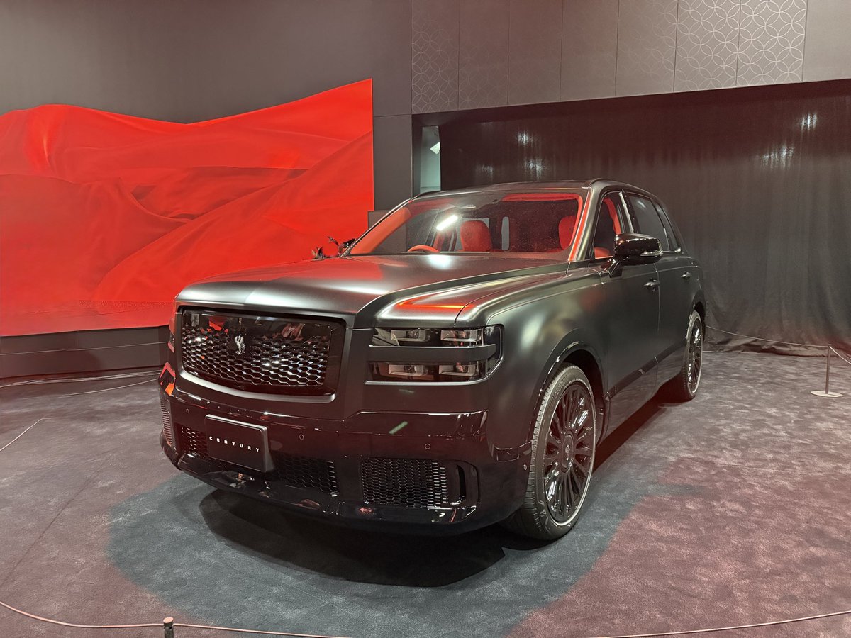 DD_dai_dai's tweet photo. センチュリーSUV、2023年から発売され、実際に800件の申し込みがあったらしい。
そのうちトヨタの条件クリアで買えた人は何人でしょう。

①400人
②200人
③100人

３分間待ってやろう！ https://t.co/oyaEcOHbAv