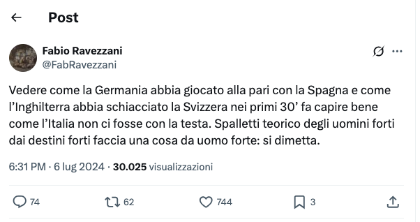 Mauriacca's tweet image. Il giornalismo in Italia signori! Quando #Spalletti era ct dell'#Italia o allenava #Napoli o #Inter il signor @FabRavezzani (che seguo con simpatia) non si faceva problemi a criticarlo o addirittura a definirlo incompetente chiedendo le dimissioni. Oggi è il più vincente! Mistero