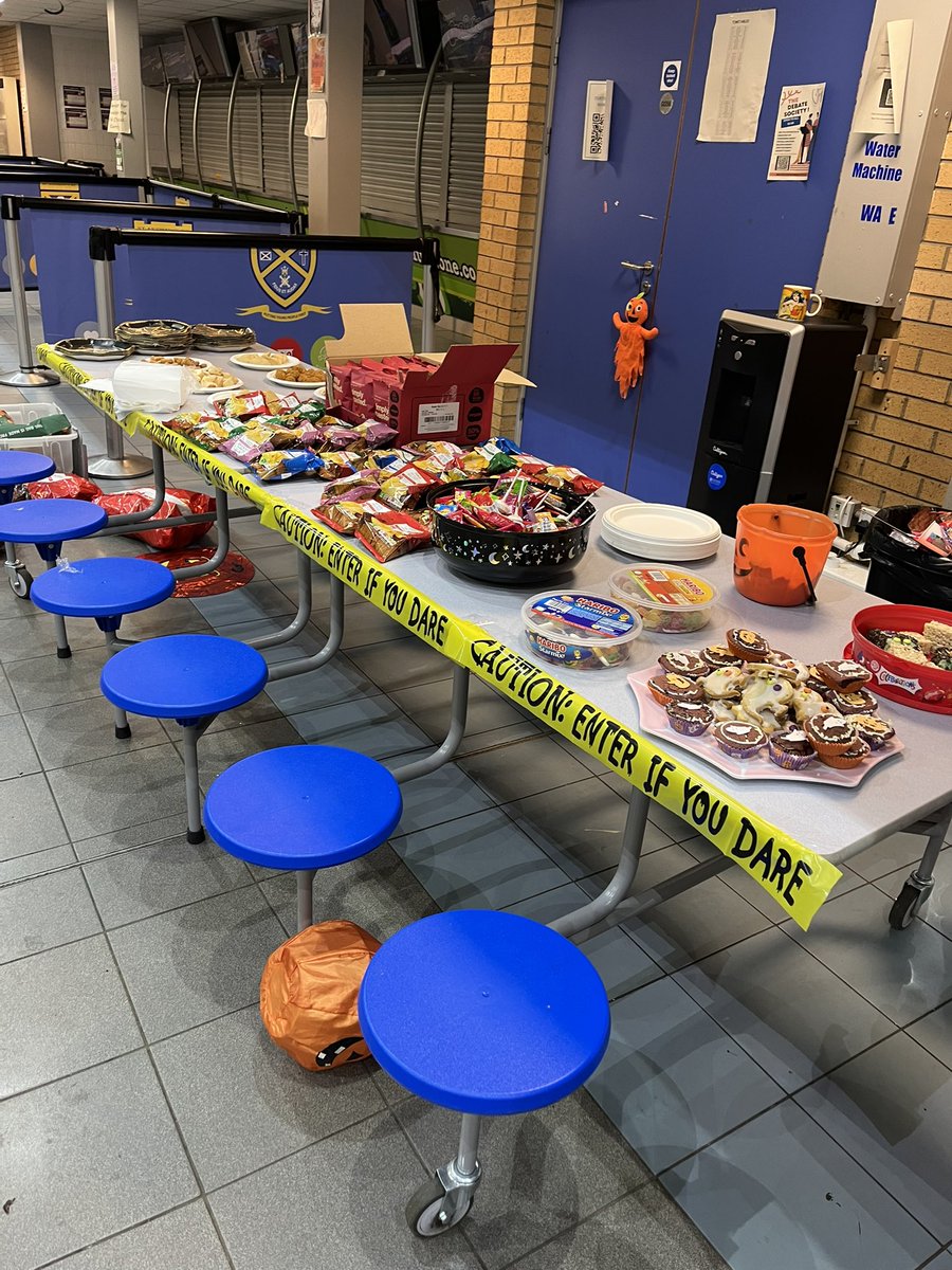 A massive thank you to our S6 Higher Personal Development classes who organised a fantastic Halloween disco for our S1 pupils. A great night! Thank you for your hard work! 🎃 

<a href="/Miss_Morrison_/">Miss Mo🎓</a> <a href="/NMacLellan1/">S6 - Class of 2025</a>