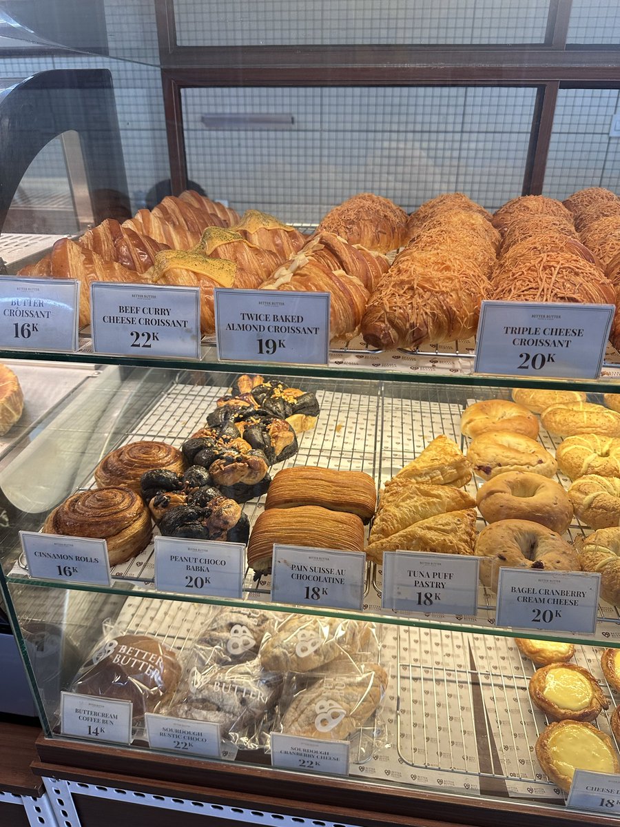 nocturnalcutie's tweet image. in this economy, pastries should be sold around this price