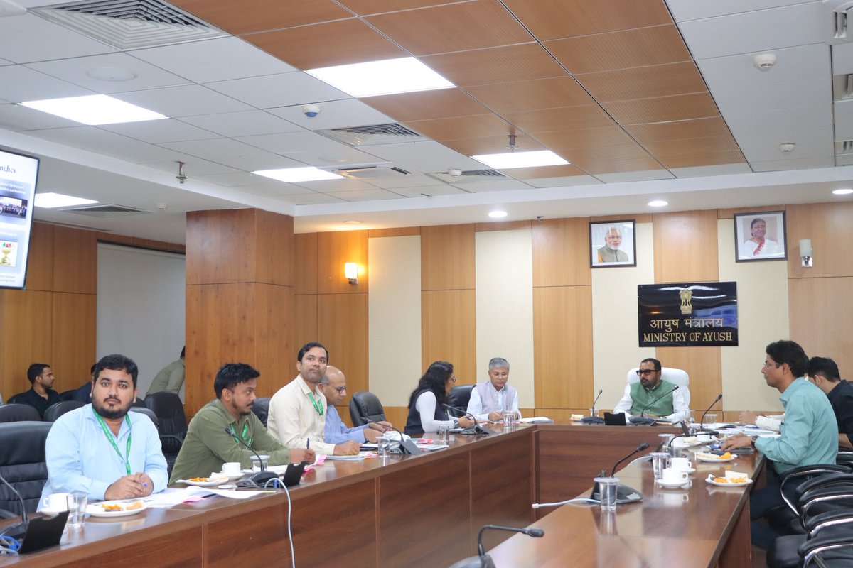 mpprataprao's tweet image. Today we concluded a detailed review meeting on the preparations for the World Global Traditional Medicine Summit.

 India, as a global hub of traditional medicine, is fully prepared to host this important summit.
AyushSummit 
#GlobalHealth #TraditionalMedicine