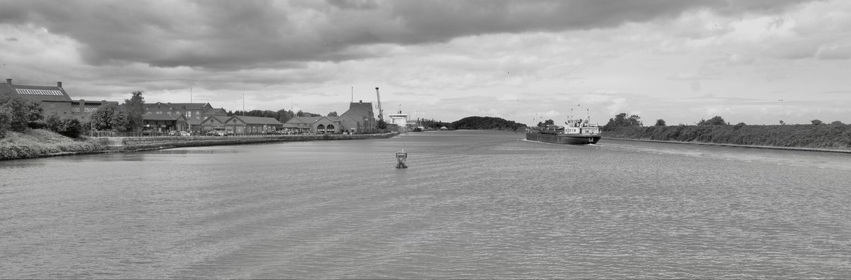 Ellesmere Port on the Manchester Ship Canal, 2025. Photo Philip Royle
