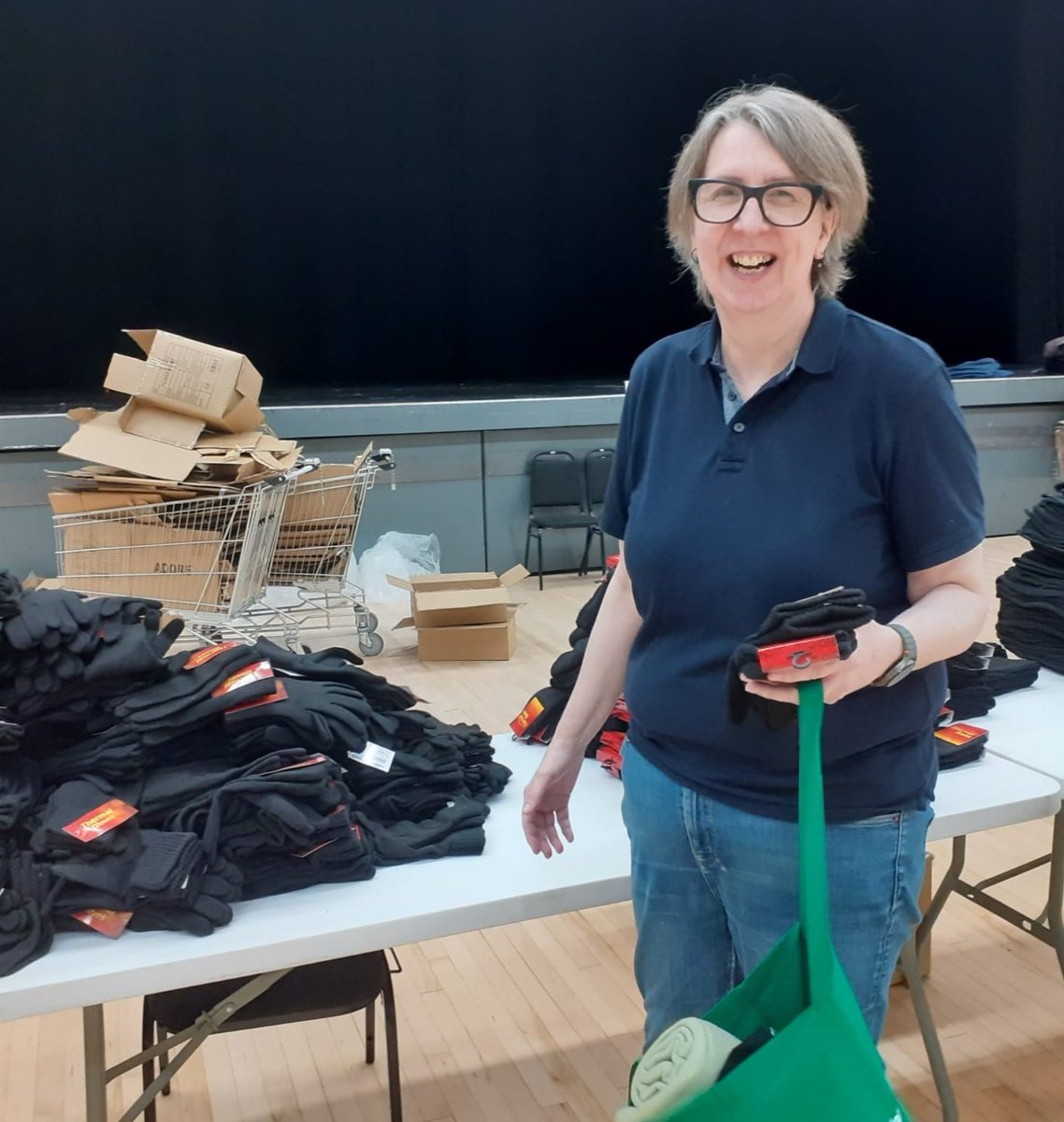 WGN_Community's tweet image. Our Manager, Samantha Days, is part of a team helping to pack @AfWyth Winter Warmer Bags today. Full of practical items to help older people stay warm &amp;amp; well this winter, thanks to Groundwork Greater Manchester 🧣. Also, @FareShareGM for supplying tea bags, 🍵soups + other items.