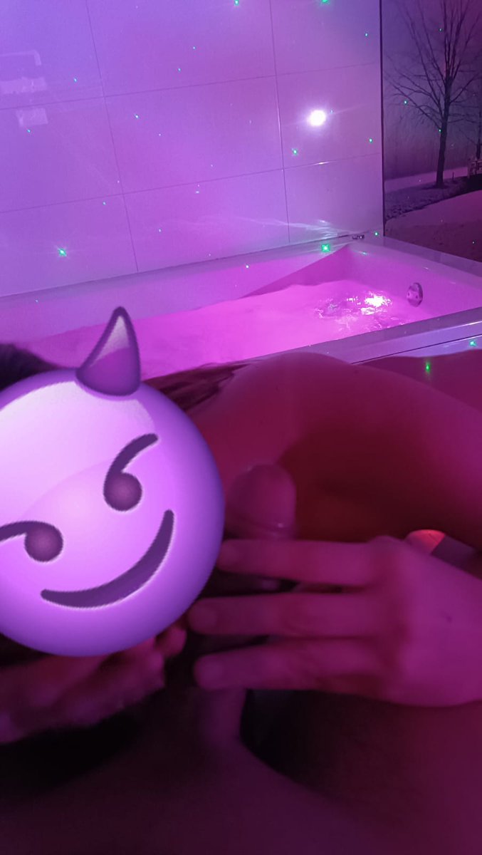 Disfrutando de los más 😋😋 vamos para ritvales que parejita va para que nos conozcamos por allá ?