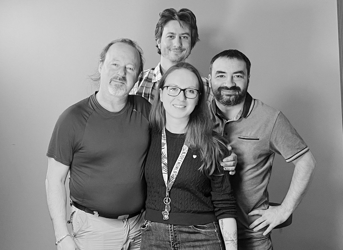 Et on enchaîne avec le grand Damien Witecka qu’on rêvait de recevoir depuis longtemps 🤩 Une efficacité en redoublage et un podcast riche en anecdotes qui arrive bientôt sur AlloCiné 😇