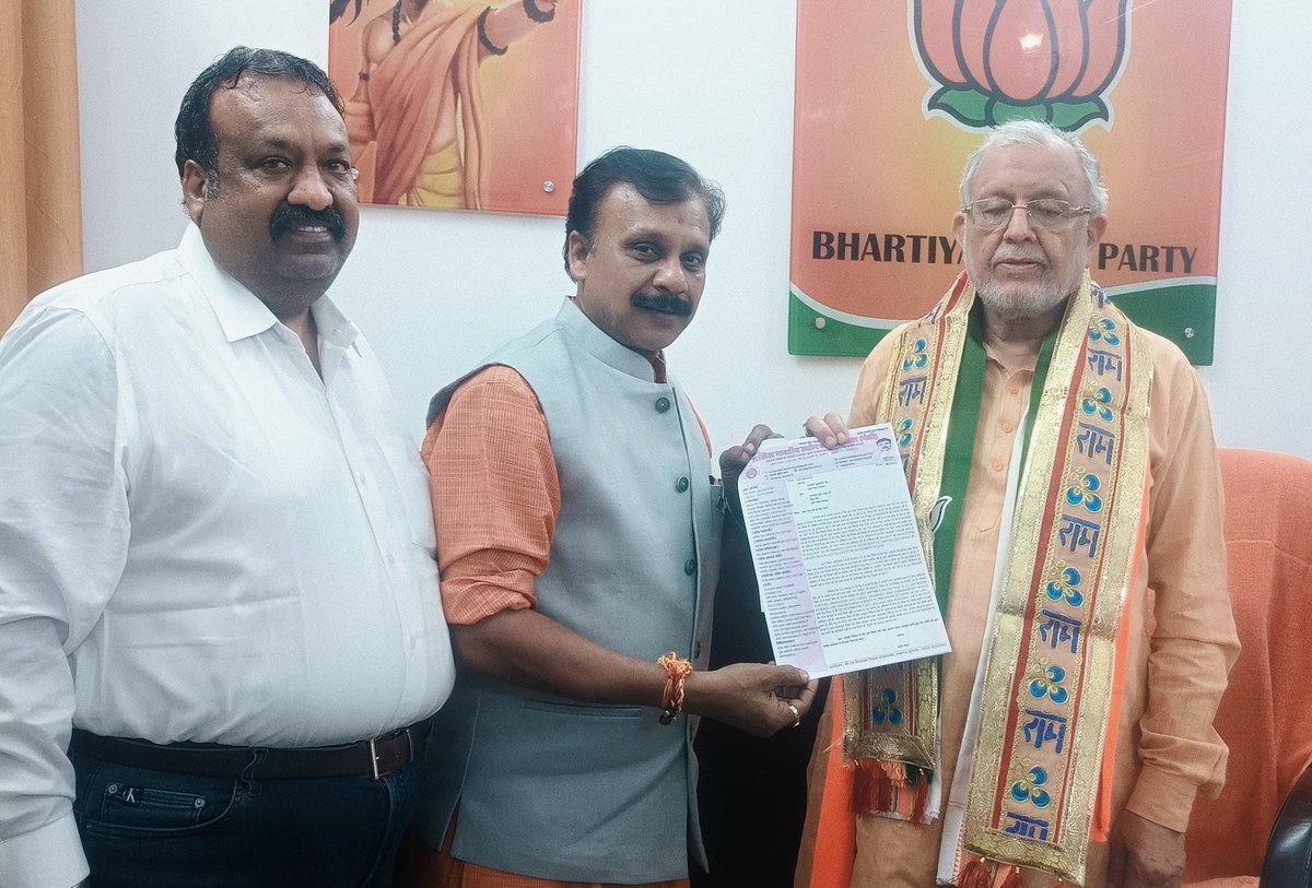 sandeepbansal09's tweet image. #जल #कर के #अनावश्यक #नोटिस पर #व्यापारियों ने #जताया #ऐतराज #लखनऊ के #प्रभारी #मंत्री #सुरेश #खन्ना से मिले।।
@BJP4India 
@BJP4UP 
@narendramodi
@rajnathsingh
@myogiadityanath 
@kpmaurya1 
@brajeshpathakup 
@SureshKKhanna 
@Sushma_Kharkwal 
@sunilbansalbjp