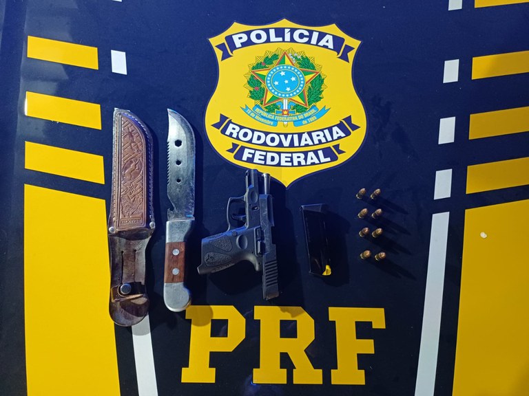 PRF prende motorista com arma de fogo, munições na BR-262, em Rio Casca

Leia mais em: tribunadoleste.com.br/2025/10/prf-pr…