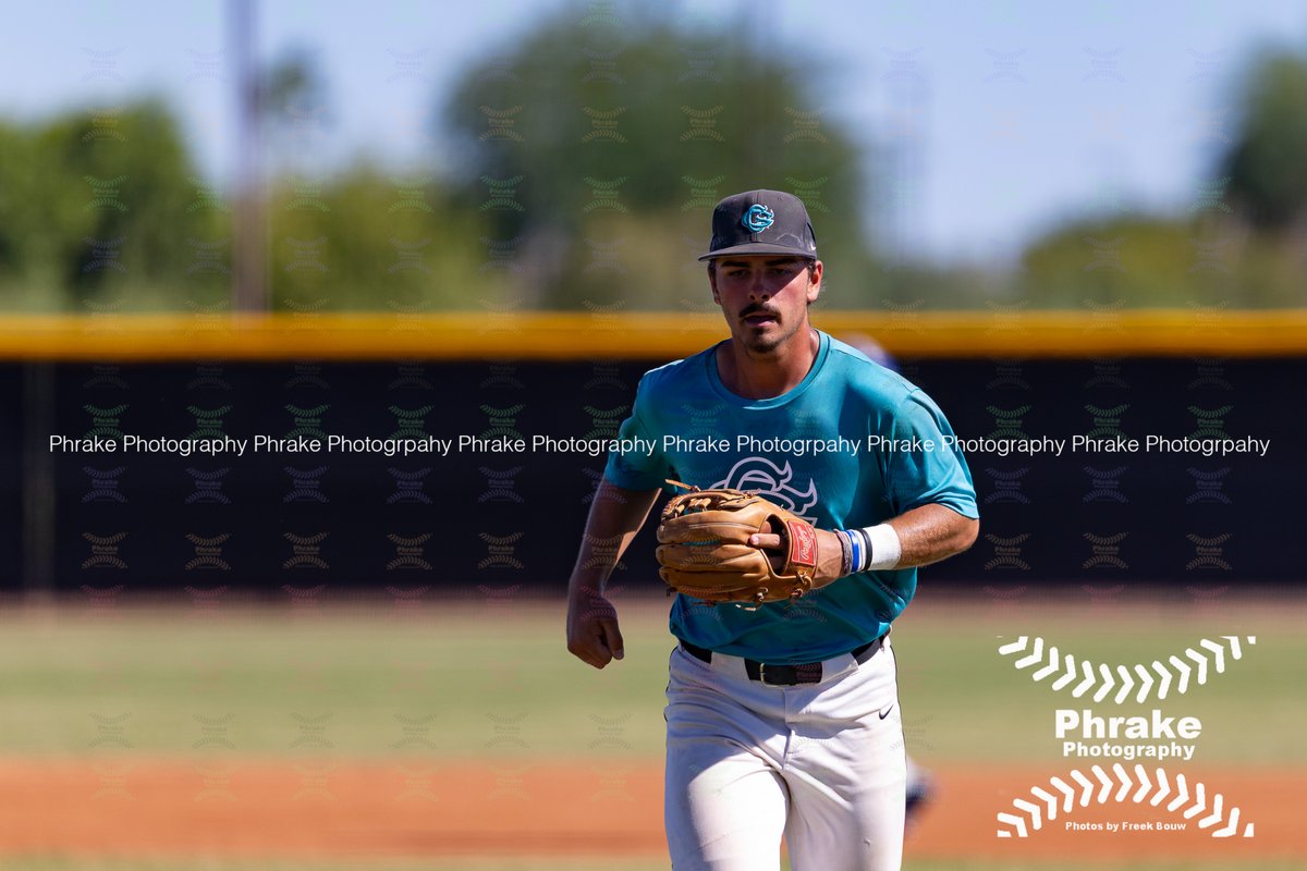 phrakephoto's tweet image. Cam Fleck (2) SS  Chandler-Gilbert Coyotes SO @CamronFleck @LibertyLionsBB @cgyotebaseball

#yotes #cgcc #cgccbaseball #cgcccoyotes #chandlergilbert #HowlYeah #TTS #njcaa #njcaabaseball
@njcaabaseball

#jucobaseball #jucoproduct #ACCACbaseball

@accac_sports