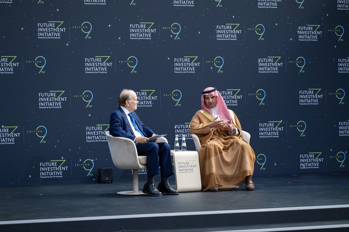 KSAlmudaifer's tweet image. سعدت بالمشاركة في جلسة &quot;تمهيد الطريق نحو أمن المعادن العالمي&quot; ضمن فعاليات #FII9، حيث أكدت أن الارتفاع في حجم الاستثمارات الأجنبية والخاصة في #قطاع_التعدين يعكس الثقة الدولية المتزايدة في بيئة الاستثمار بالمملكة، ويجسد نجاح الإصلاحات الشاملة التي عززت الشفافية ورفعت جاذبية القطاع.…