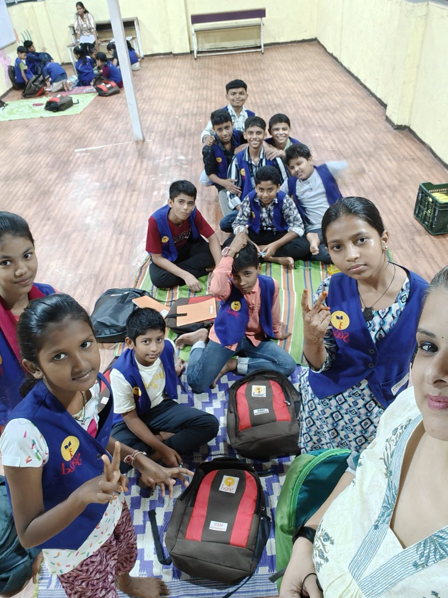 Velvetyvirgo's tweet image. Say hi to my bachchas 😍 #wednesdayvibes