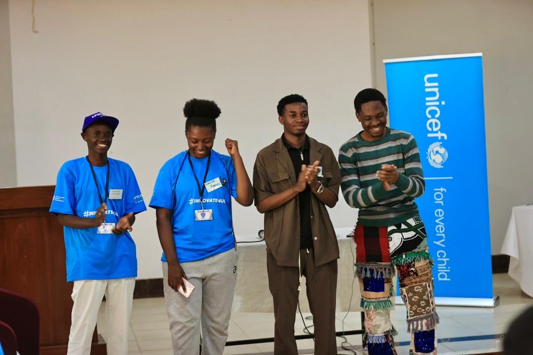 Kamali_21's tweet photo. After two days of creativity and innovation in Fort Portal, the #iUPSHIFT boot camp that empowers young minds with problem-solving and entrepreneurial skills to drive change in their communities. Finally 3 teams have been selected to represent their communities #WorldChildrensDay https://t.co/SSAPyZlQUf
