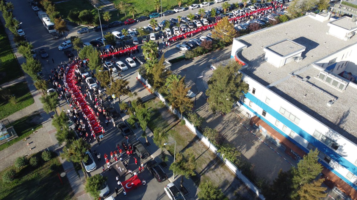 BKkarsiyaka's tweet photo. Gazi Mustafa Kemal Atatürk’ün bizlere emanet ettiği Cumhuriyet’i; 102 yıldır gururla, onurla, sonsuza dek yaşatmak için yürüyoruz. 29 Ekim Cumhuriyet Bayramımız kutlu olsun! 🇹🇷
#SözümüzCumhuriyet 
#bahçeşehirkoleji https://t.co/9L6QnXMtyt