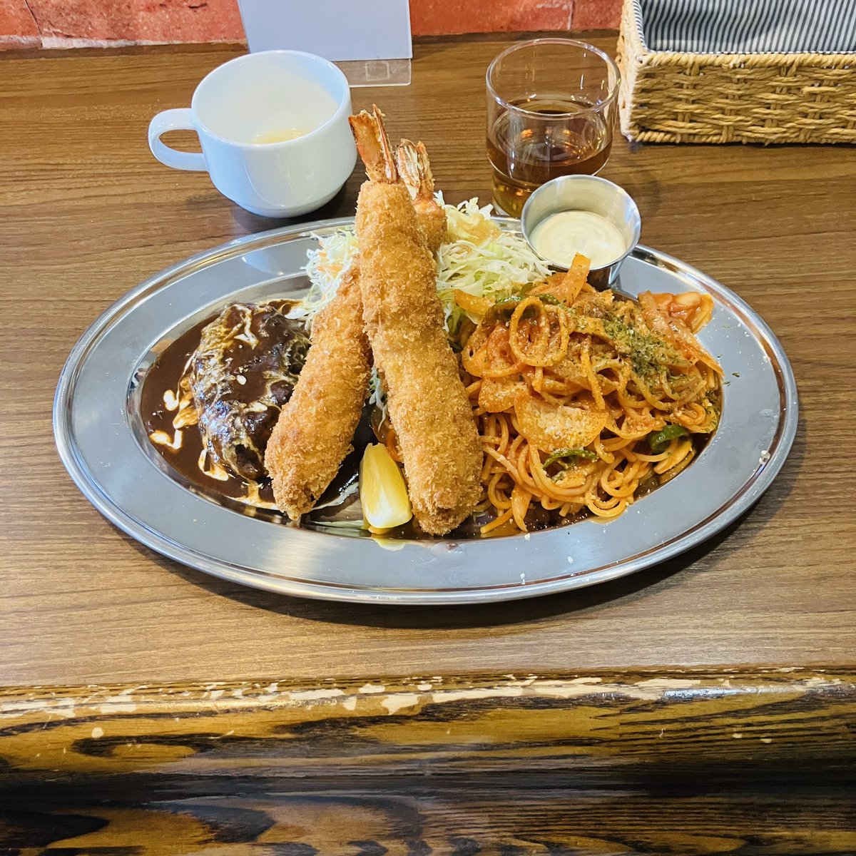 blind_gurume's tweet photo. 京急蒲田と雑色の間にある[洋食 やまちゃん]
蒲田温泉近くの洋食屋さん閉店しちゃったんだね。
大人のお子様プレート��て感じで良かったのに残念！

#奥蒲田　#洋食やまちゃん https://t.co/875Odo84iv