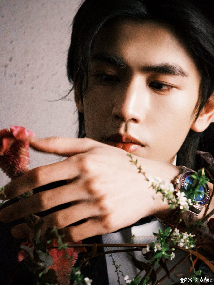 The garden for Elle magazine — where fashion meets nature’s poetry. Every leaf, every bloom, feels like part of a runway story. Sunlight dances on the petals, fabrics flow with the wind, and time slows down just enough to capture beauty in its purest form.