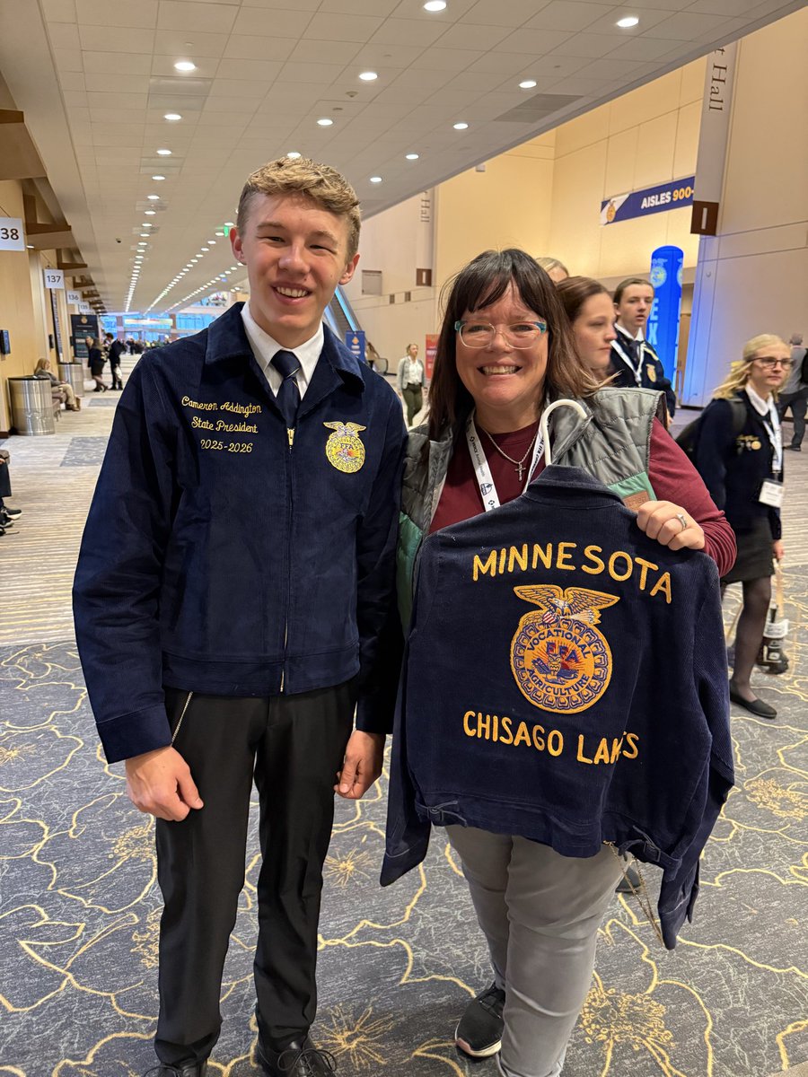 The National FFA Convention is underway in Indianapolis &amp; as I wait to enter the exhibition hall I see a Minnesota Association FFA jacket go by. So being me I say hi and got to meet Cameron Addington the current Minnesota FFA State President. #FFA25 <a href="/AmericanAgNet/">American Ag Network</a> <a href="/NAFB/">NA🎙FB</a>