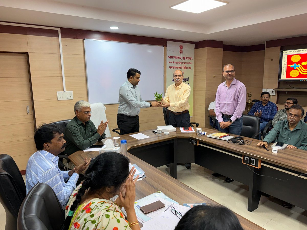 dcogujarat's tweet photo. जनगणना 2027 के पूर्व – परीक्षण हेतु तीन-दिवसीय प्रशिक्षण  दि 27 से 29 अक्टूबर 2025 तक DCO Gujarat  में आयोजित किया गया। प्रशिक्षण निदेशक श���री सुजल जे. मायत्रा, आई.ए.एस. के मार्गदर्शन में एवं  पर्यवेक्षक श्री भावेश मेहता तकनीकी निदेशक की उपस्थिति में संपन्न हुआ।
@sujalmayatra https://t.co/T8HPeLAWZL