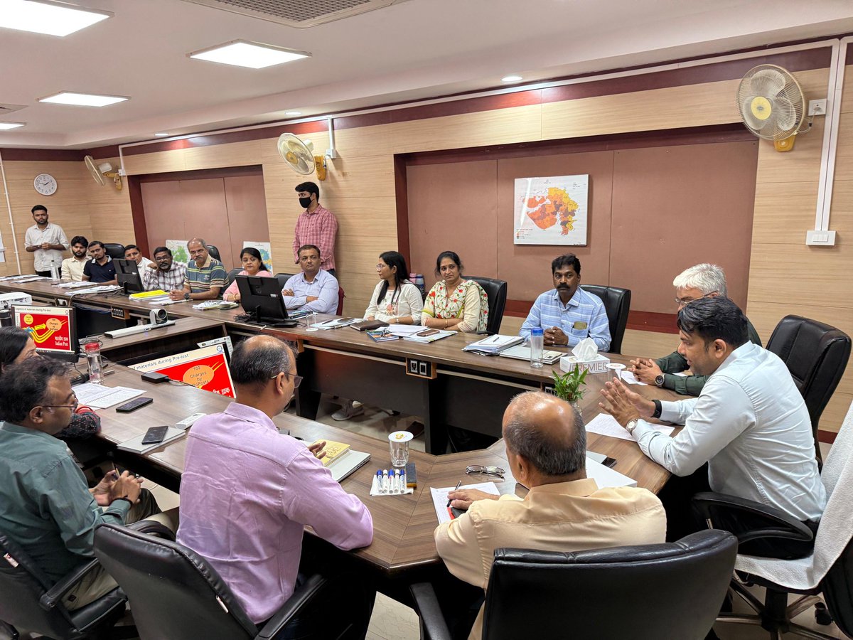 जनगणना 2027 के पूर्व – परीक्षण हेतु तीन-दिवसीय प्रशिक्षण  दि 27 से 29 अक्टूबर 2025 तक DCO Gujarat  में आयोजित किया गया। प्रशिक्षण निदेशक श्री सुजल जे. मायत्रा, आई.ए.एस. के मार्गदर्शन में एवं  पर्यवेक्षक श्री भावेश मेहता तकनीकी निदेशक की उपस्थिति में संपन्न हुआ।
<a href="/sujalmayatra/">Sujal Mayatra</a>