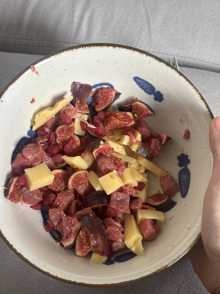 schere's tweet image. 