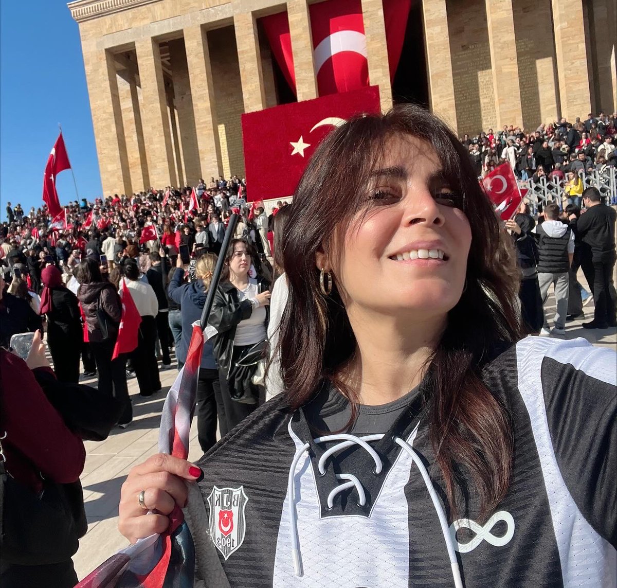 Bugün rekor katılım olacak… biz dönerken insanlar Akın akın gelmeye devam ediyordu #cumhuriyetbayramı #anıtkabir #mustafakemalataturk #besiktas