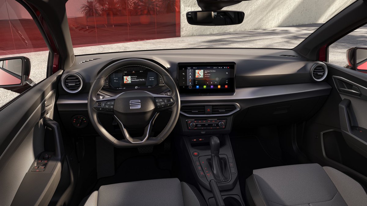 baixmotor's tweet photo. ¡#SEAT presenta los Nuevos #SEATIbiza y #SEATArona! Diseño renovado, interior actualizado y mejor relación calidad-precio para los superventas.
 
#SEATBaixMotor #SUV #Crossover https://t.co/ZKxvikqHvP