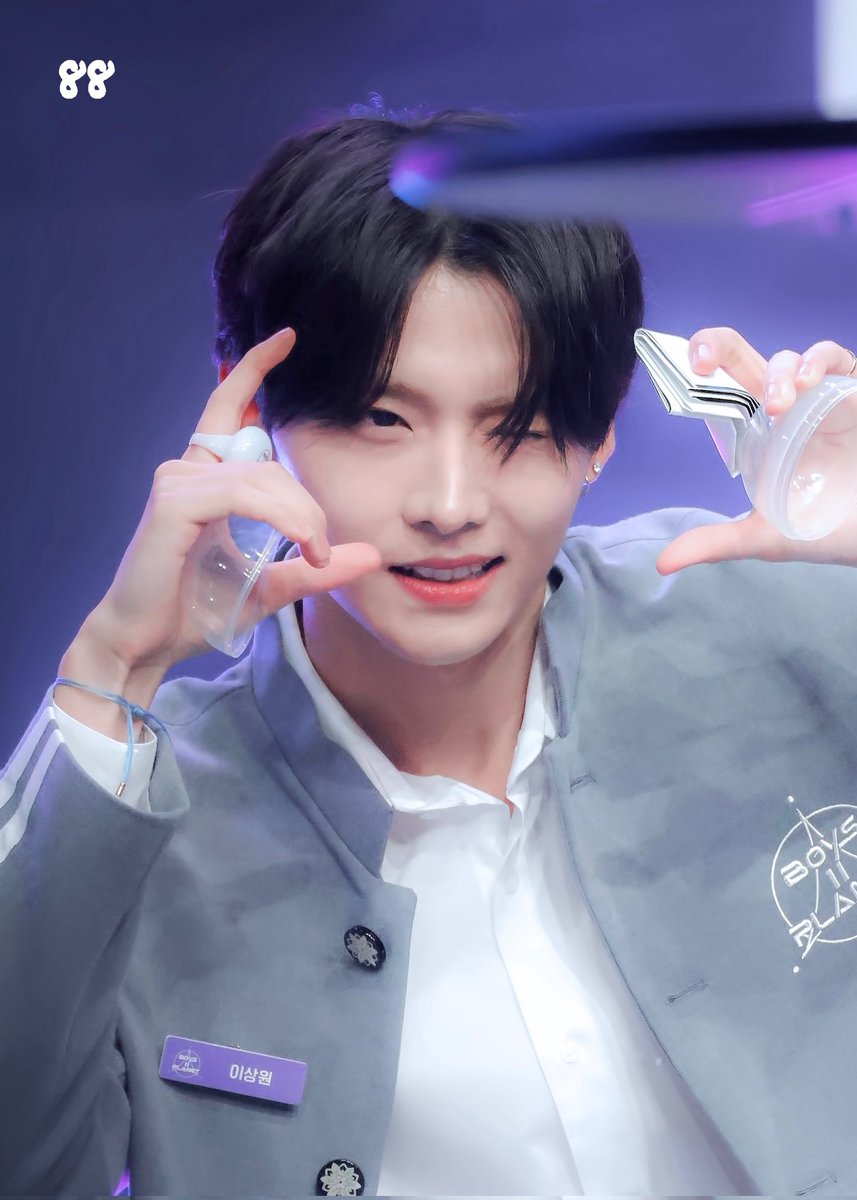 사진부 이상원 잊을 수가 없는 얼굴임