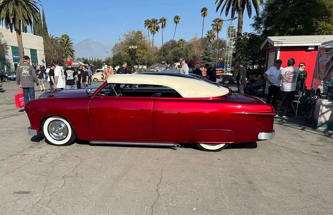 speedkinghotrod's tweet photo. Its WHITEWALLWEDNESDAY!!!
Captured at the 2025 Grand National Roadster Show, Grand Daddy Drive In. 
#whitewallwednesday  
#custom
#kustom
#customcars 
#hotrod
#gnrs 
#gnrs2025 
#granddaddydrivein 
#grandnationalroadstershow https://t.co/uY7zv4LT1z