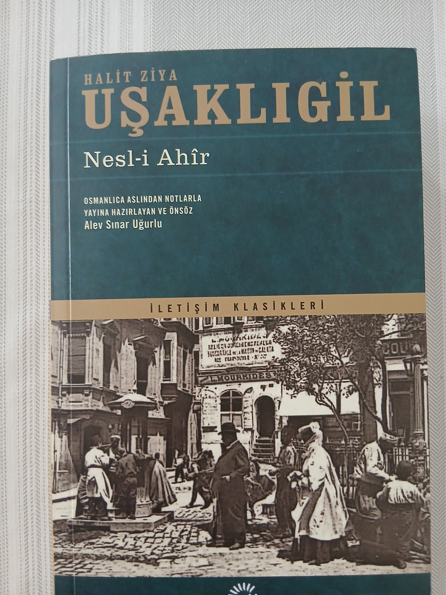 Nesl-i ahir, önce 1908 Devrimi ile istibdada son verdi, sonra en parlak temsilcileri olan Mustafa Kemal'in liderliğinde Türkiye Cumhuriyetini kurdu. Kutlu olsun, yaşasın Cumhuriyet!