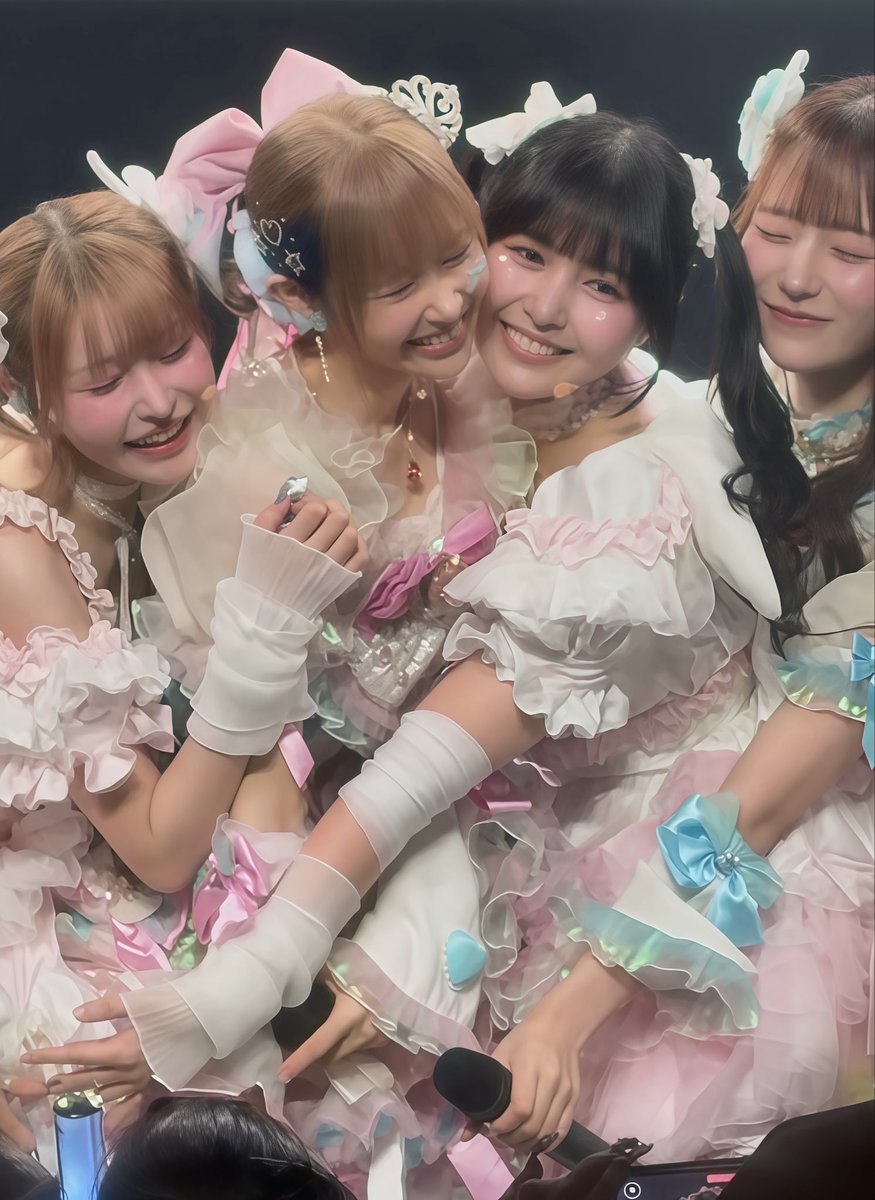 choco_pakkin's tweet photo. 後ろまで見てくれてる私の天使🪽 https://t.co/hKFPFlt7Pp