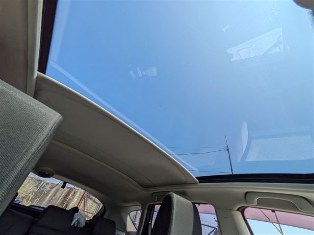 2011 Nissan Dualis with Sunroof 2.0 available for import from Japan to Uganda 
CIF Mombasa 4500$(UGX 15,592,500)

Taxes Payable UGX 15,237,778

Total landing cost 34,714,276

First installment UGX 15,592,500 to start the shipping 

Call/WhatsApp 0754565822