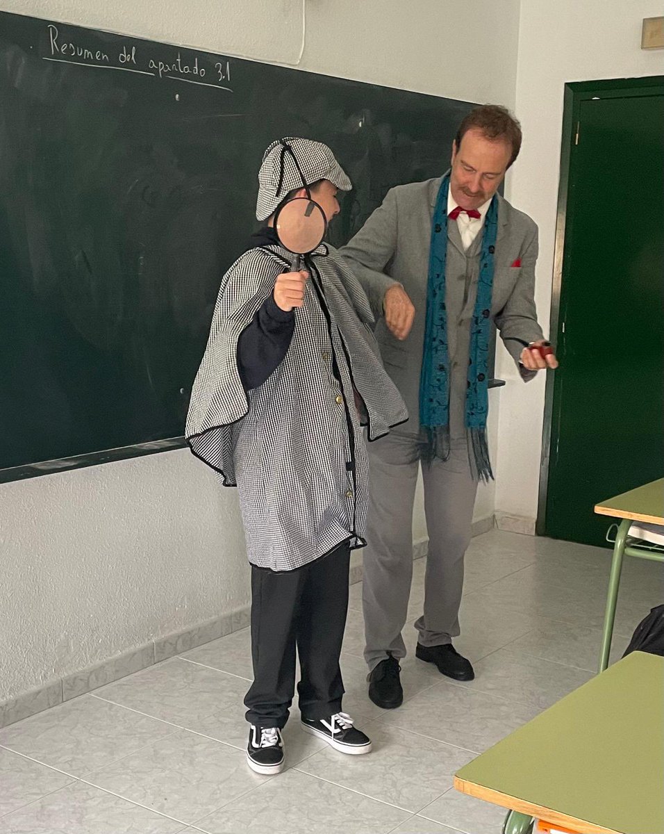 Arthur Conan Doyle ha venido a fomentar la lectura con esta charla teatralizada en 2º de #Secundaria <a href="/colegiosfec/">FEC (Fundación Educación Católica)</a> 🔎📚📖