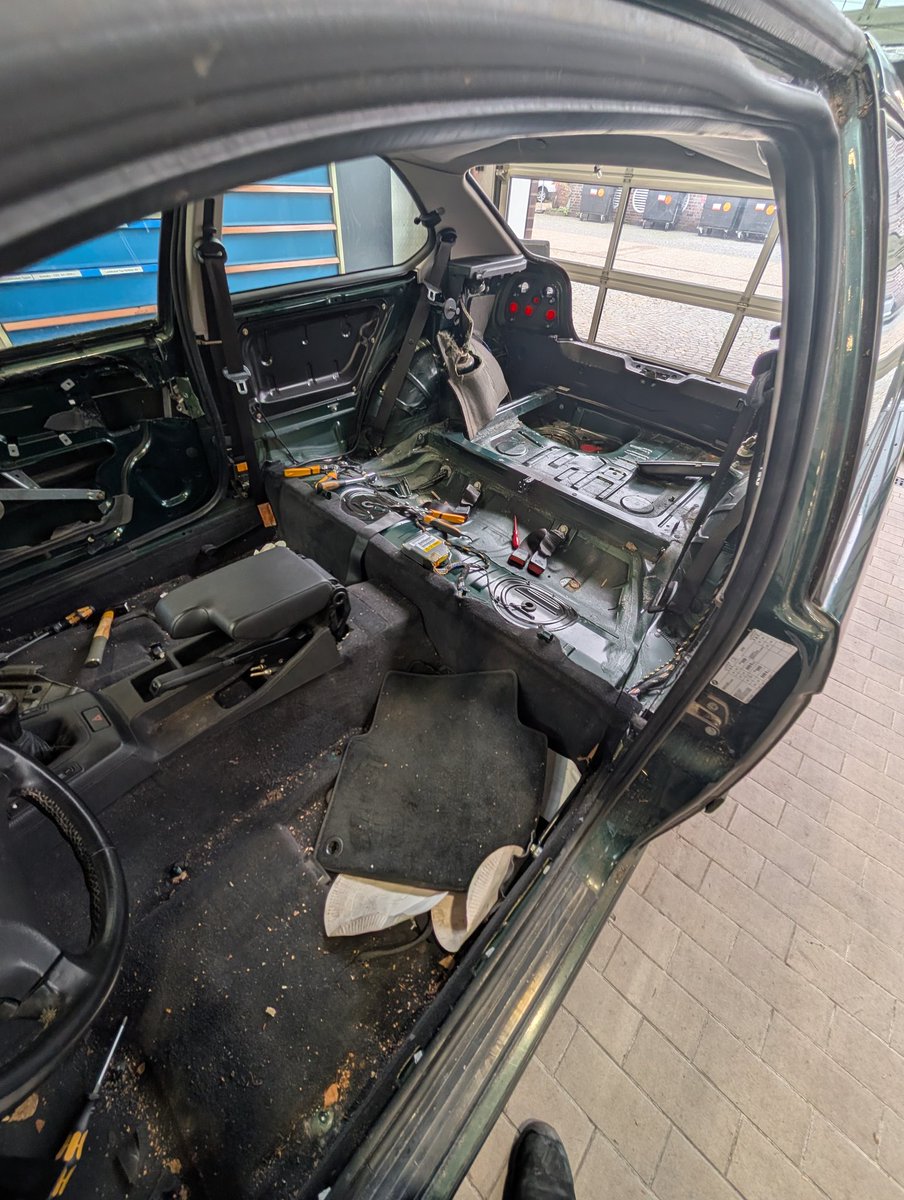 Guckt mal was ich mit dem BMW gemacht habe :)