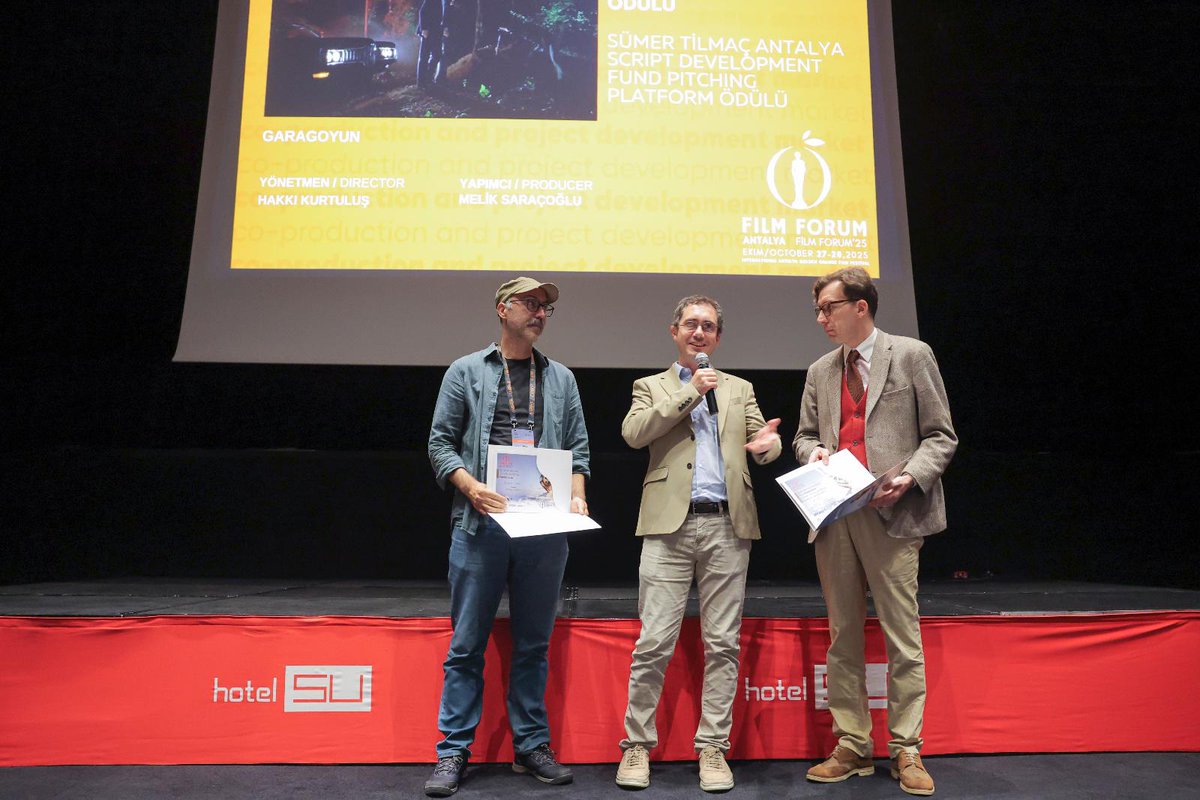 AntalyaFForum's tweet photo. Antalya Film Forum’da ödüller sahiplerini buldu. Yönetmenliğini Hakkı Kurtuluş’un, yapımcılığını Melik Saraçoğlu’nun üstlendiği Garagoyun, Sümer Tilmaç Antalya Senaryo Destek Fonu Pitching Platformu Ödülü’nü kazanırken, https://t.co/Kv8W4J7lV9