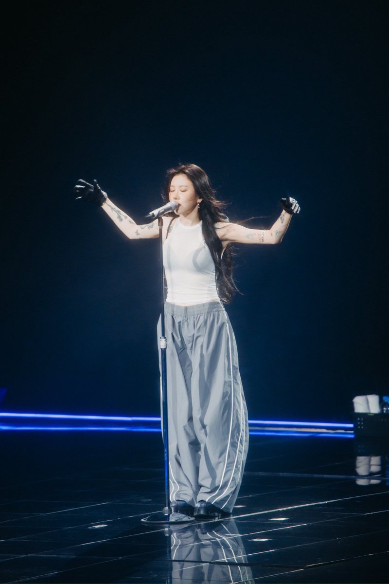 내 삶을 망치러 온 구원자미 잇으시다. . .