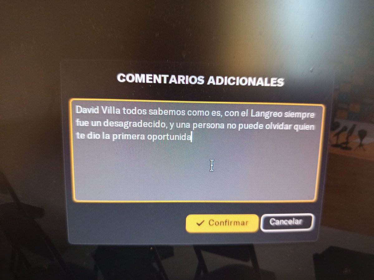 Loco por una contestación asi sobre David Villa y el Langreo