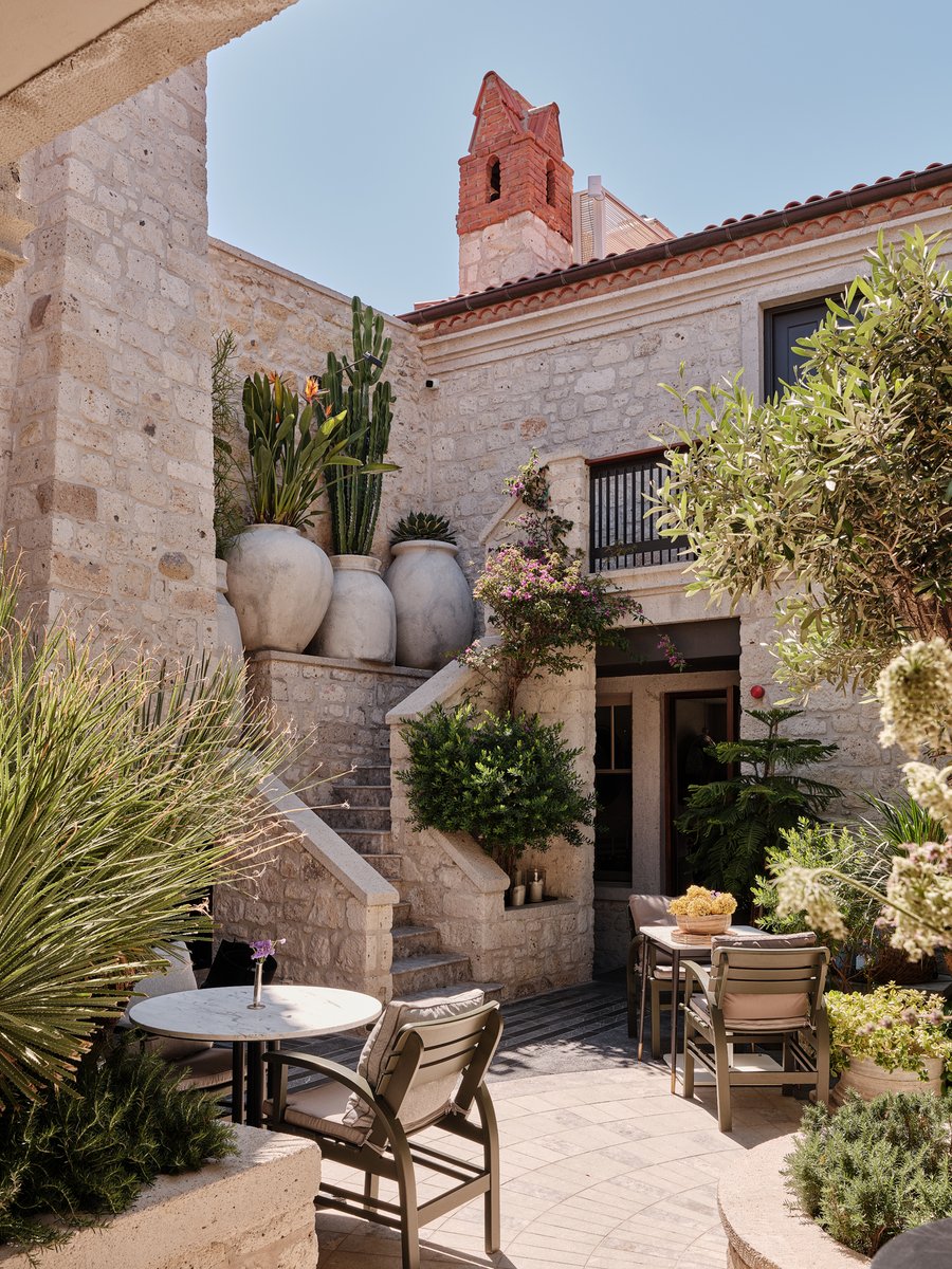 【稀少】SMALL LUXURY HOTELS 2001 DIRECTORY◎ 稀少】SMALL LUXURY HOTELS 2001 DIRECTORY◎ Boutique Hotels