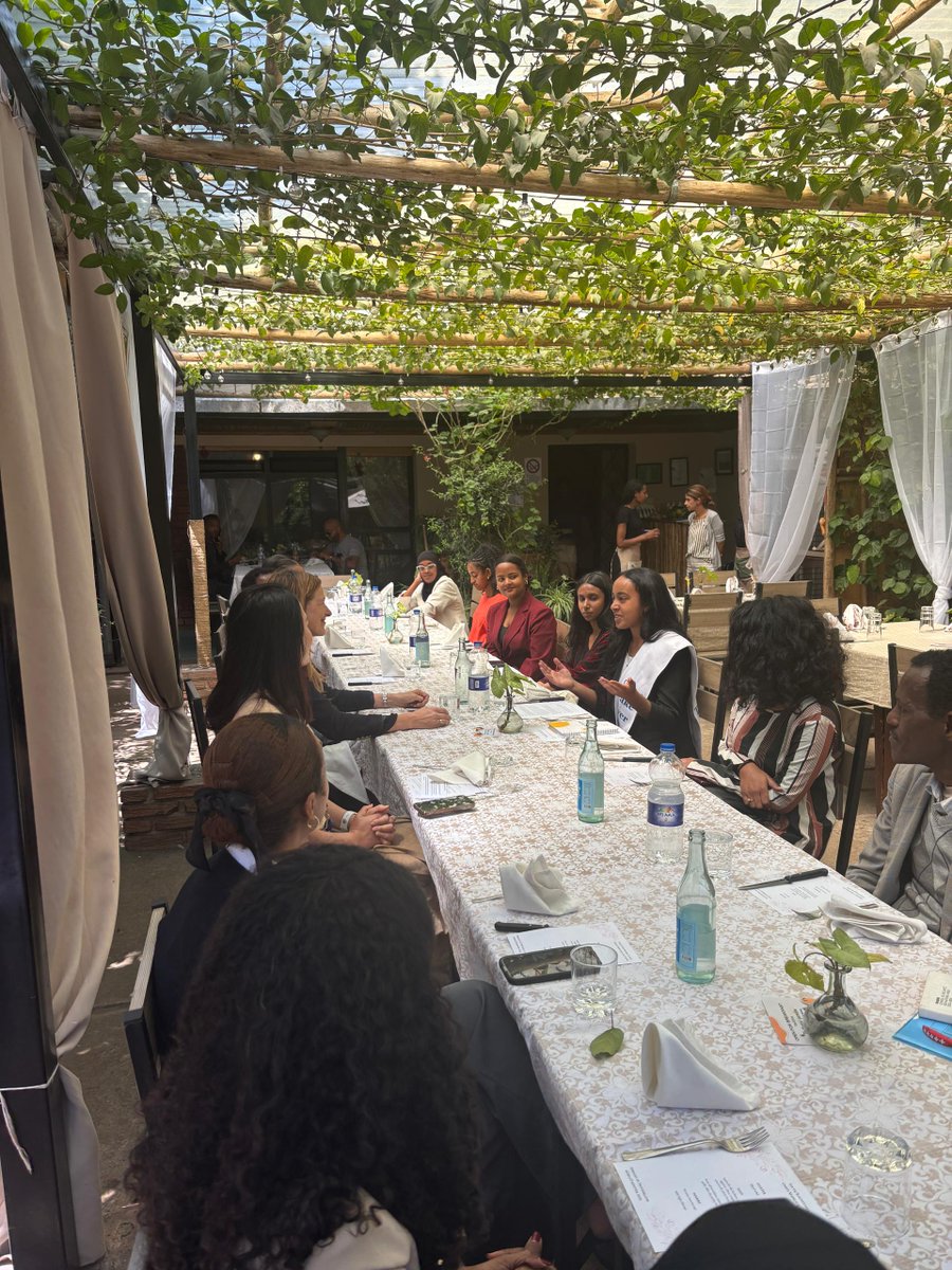 Day in the life of a Girl Ambassador:  

Amb Hanan successfully moderated an inspiring roundtable on ending child marriage in 🇪🇹
Great insights from <a href="/UNFPAEthiopia/">UNFPA Ethiopia</a> <a href="/ChildFund/">ChildFund</a> guest experts! 
Grateful to all youth participants for their active engagement 
#GirlsTakeover 🇨🇭