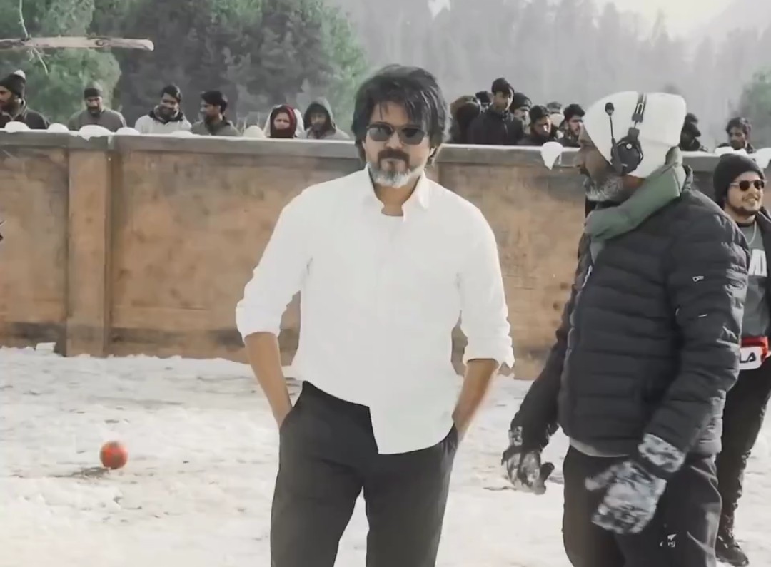 vishal_tweep's tweet image. Our Thalapathy&apos;s #LEO looks &amp;gt;&amp;gt;&amp;gt;&amp;gt;

@Dir_Lokesh 👏👍👌