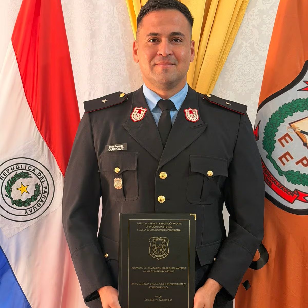 delpynews's tweet image. ▶️PORQUE ELLOS SE LO MERECEN | ​​​🥺

Policía rescatista defendió su trabajo de investigación de Especialista en Seguridad Pública y planteó la creación de una unidad especializada contra el maltrato animal. 🐶🐈

👮Carlos Miguel Ruiz dedicó su obra a los animales de su refugio y…