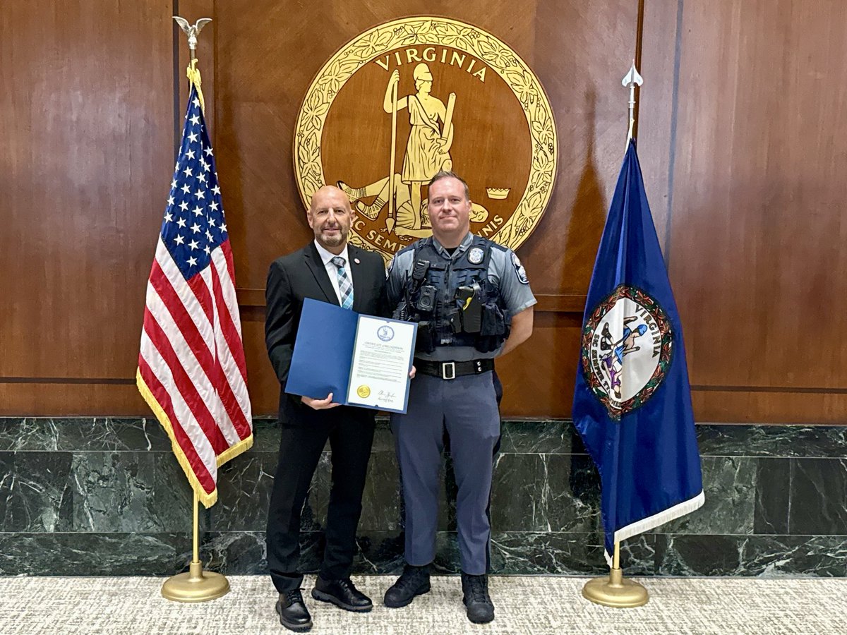 VA_PSHS's tweet photo. Yesterday we honored all First Responders in the Commonwealth with a Governor’s Proclamation. Thank you to the men and women for your service!
#Gov74 #74Proclamation #VAPSHS #FirstResponders https://t.co/f73YPDxZJ8