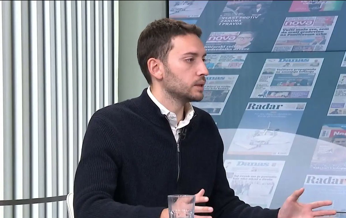 Pokret slobodnih građana zahtevaće punu političku i krivičnu odgovornost za nezakonito prisluškivanje političkih protivnika, jer je reč o skandalu koji nadilazi granice Srbije i predstavlja najteže zloupotrebe bezbednosnog aparata u političke svrhe. Godinu i po dana praćenja bez