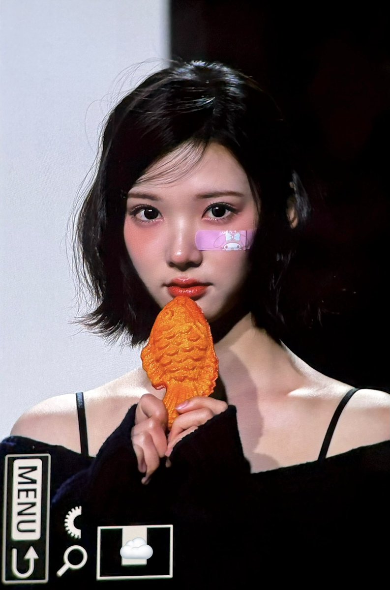 cloud__jw's tweet image. 251029 붕어빵삼백개조공가능 #Hearts2Hearts #하츠투하츠 #H2H #JIWOO #지우