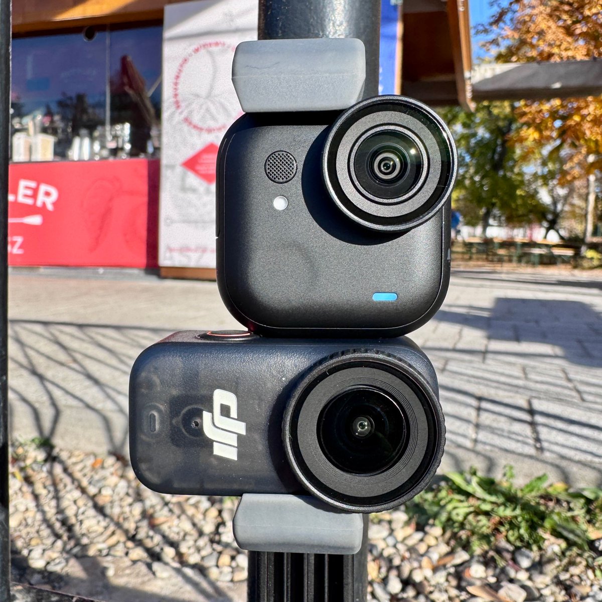 xab83's tweet photo. pörög, forog… #OsmoNano VS. #GOUltra tartós teszt. 🤩🎥✨ #dji #insta360 https://t.co/prJP9rr72m