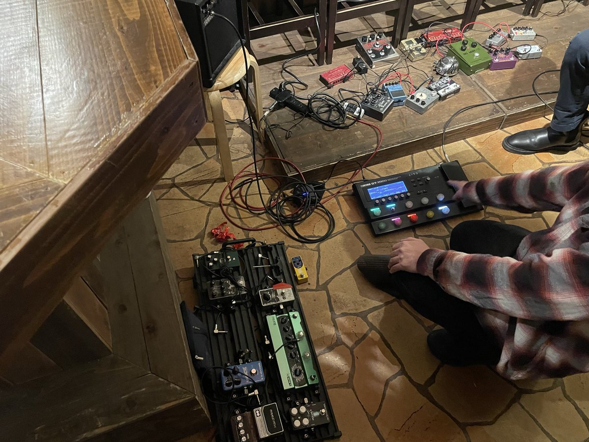 部室みたいになってきた