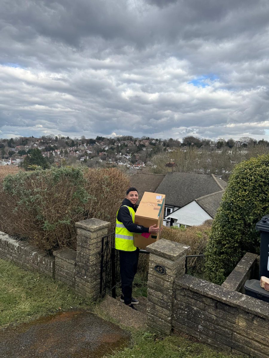 gagomovers's tweet image. Packers and Movers in London

Gago Movers handles it all, packing, moving, unpacking, with care you can trust. 
Every home, every story, treated like it matters.

Get your free quote → gagomovers.com/packers-and-mo…

#PackingAndMoving #UnpackingCare #LondonRemovals #ManAndVanLondon